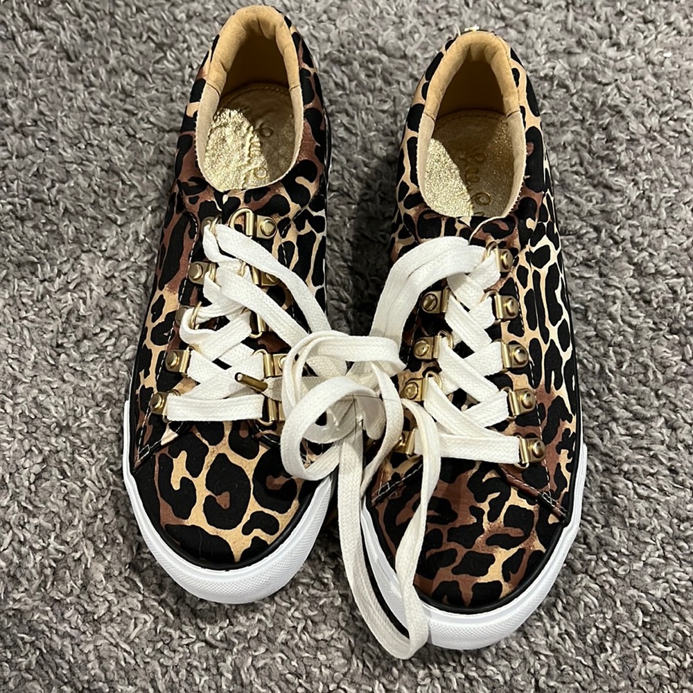 Lilly shoes size 6.5m never worn